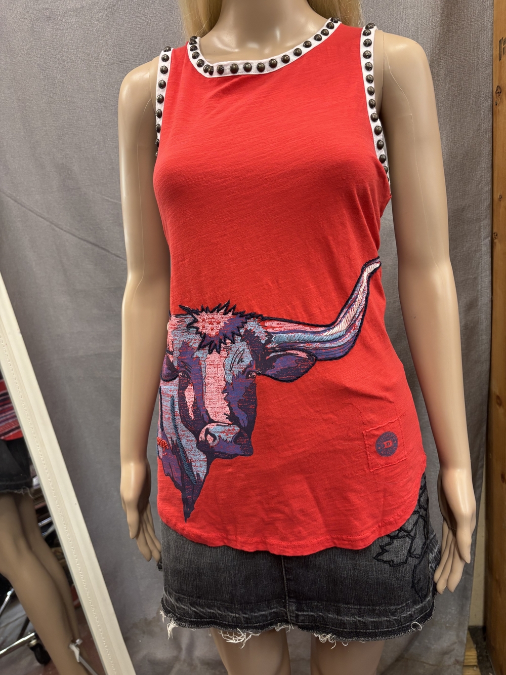 Double D Ranch Red Tank Brown Stud-Trim with Multicolored Longhorn Cow Graphic